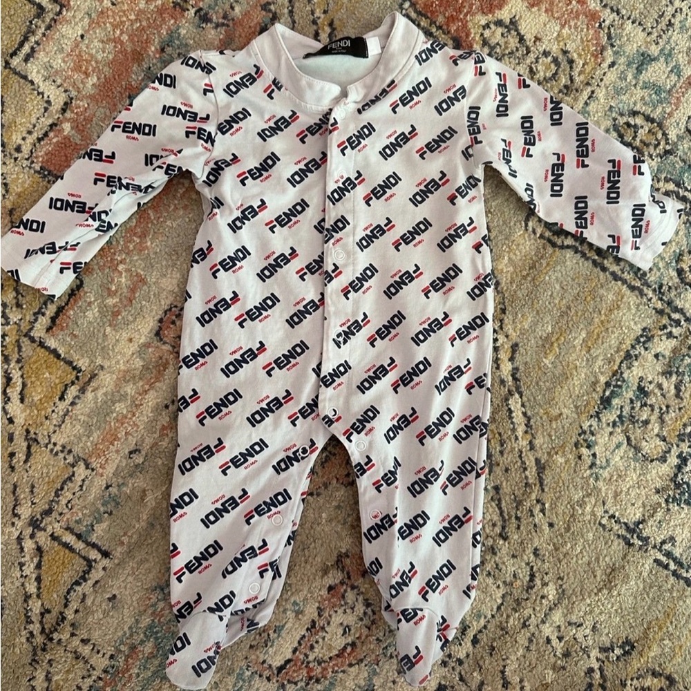 Fendi White and Black Logo Kids Footie